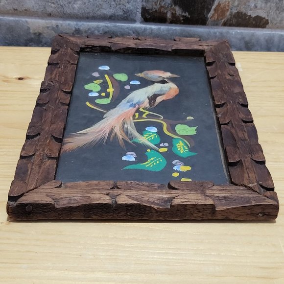 VTG Painted Exotic Bird Feather Art In Hand Carved Wooden Frame - Picture 5 of 12